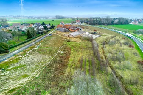 Tubize - percel to redevelop (former farm building)